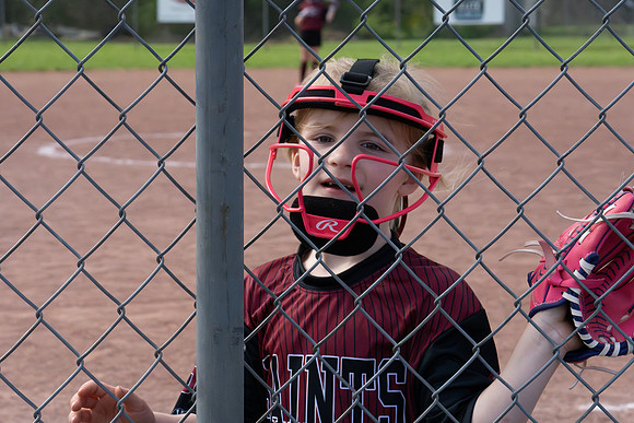 RoseFirstSoftballGame040525_01